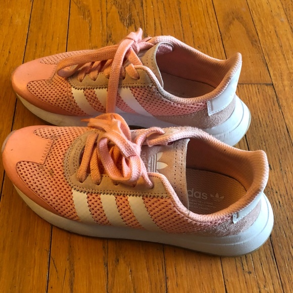 Adidas Apricot Flashback - Picture 3 of 5